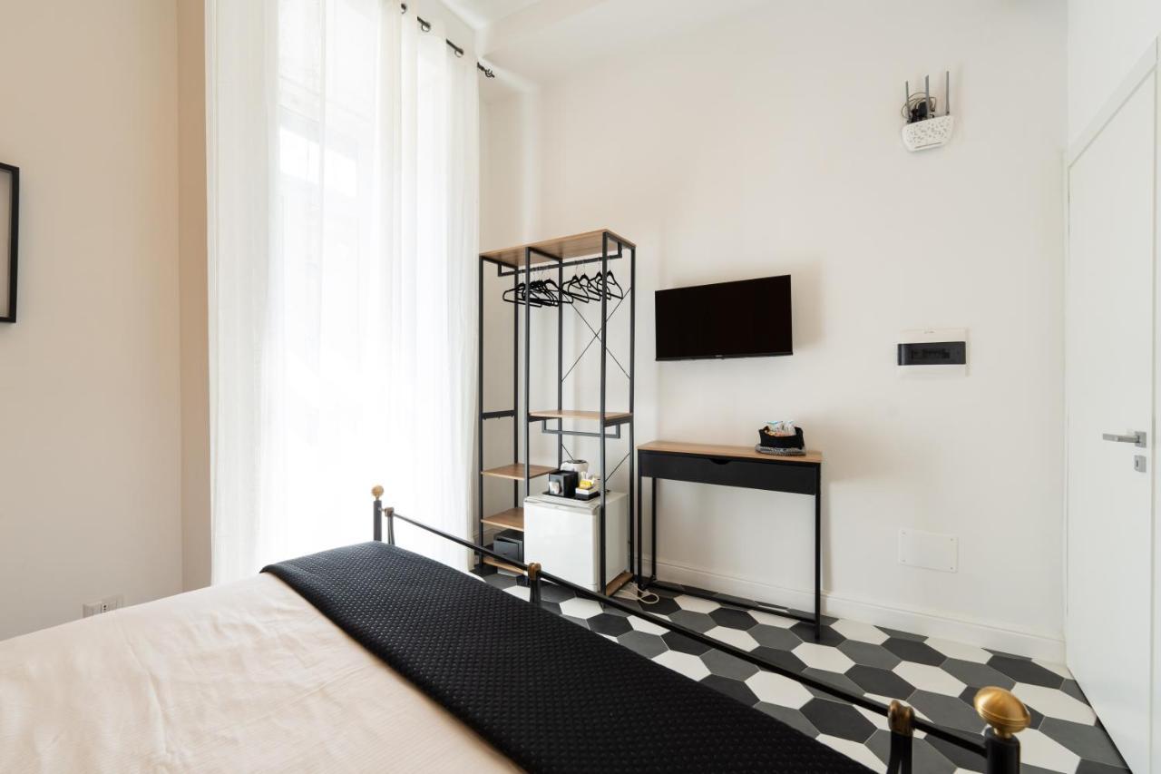 Al 4 Piano Bed & Breakfast Napoli Bagian luar foto
